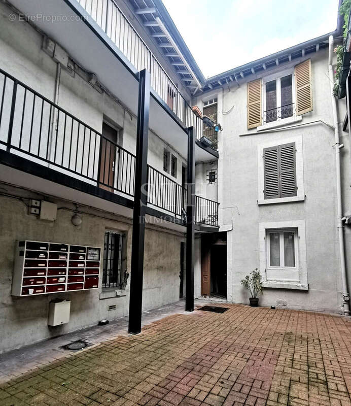 Appartement à SAINT-OUEN