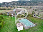 Maison à ALBA-LA-ROMAINE