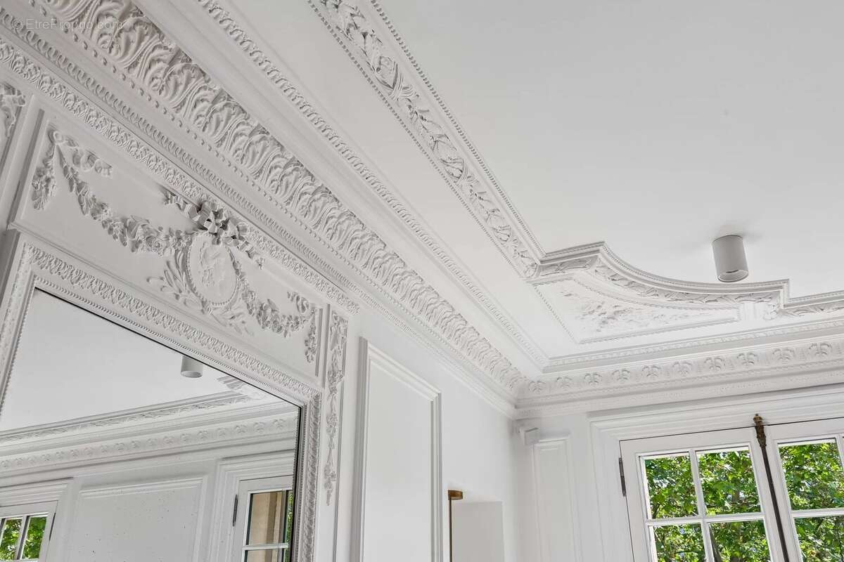 Appartement à PARIS-6E