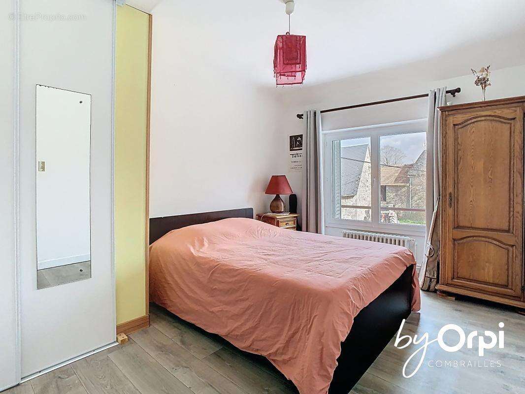 Maison à CHATEAU-SUR-CHER