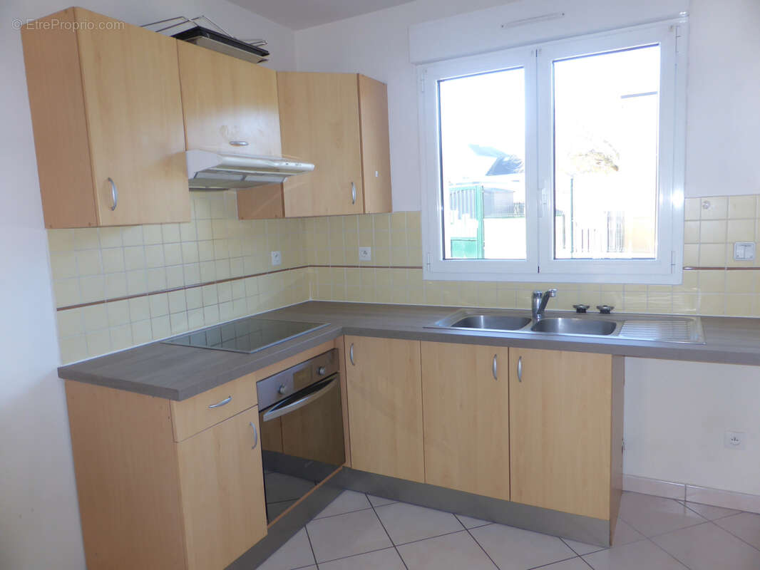 Appartement à COURSON-MONTELOUP