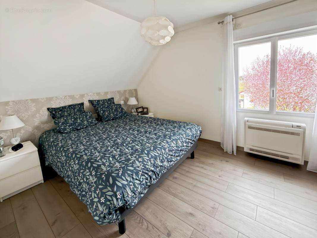 Maison à SAINT-DENIS-EN-VAL