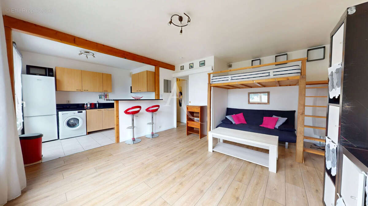 Appartement à PONTAULT-COMBAULT