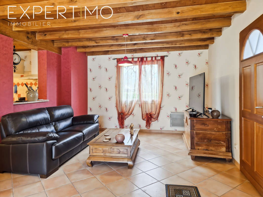 Maison à TOCANE-SAINT-APRE