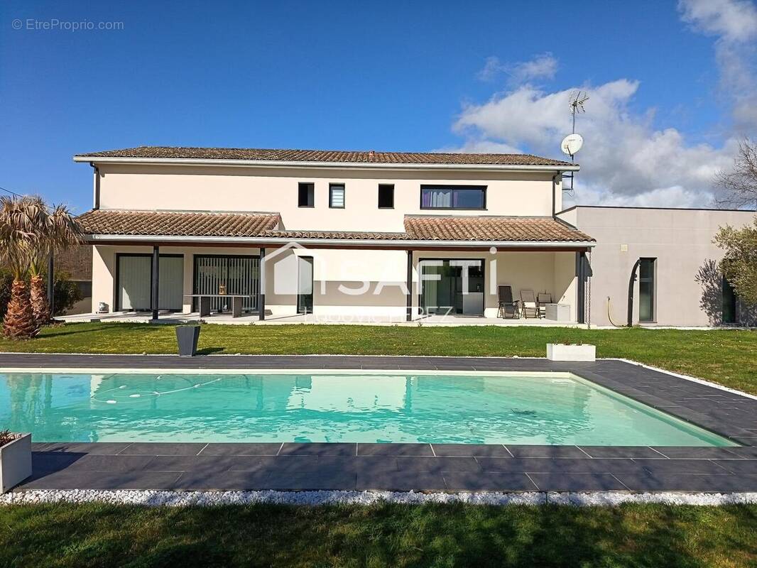 Photo 1 - Maison à MONTBERON