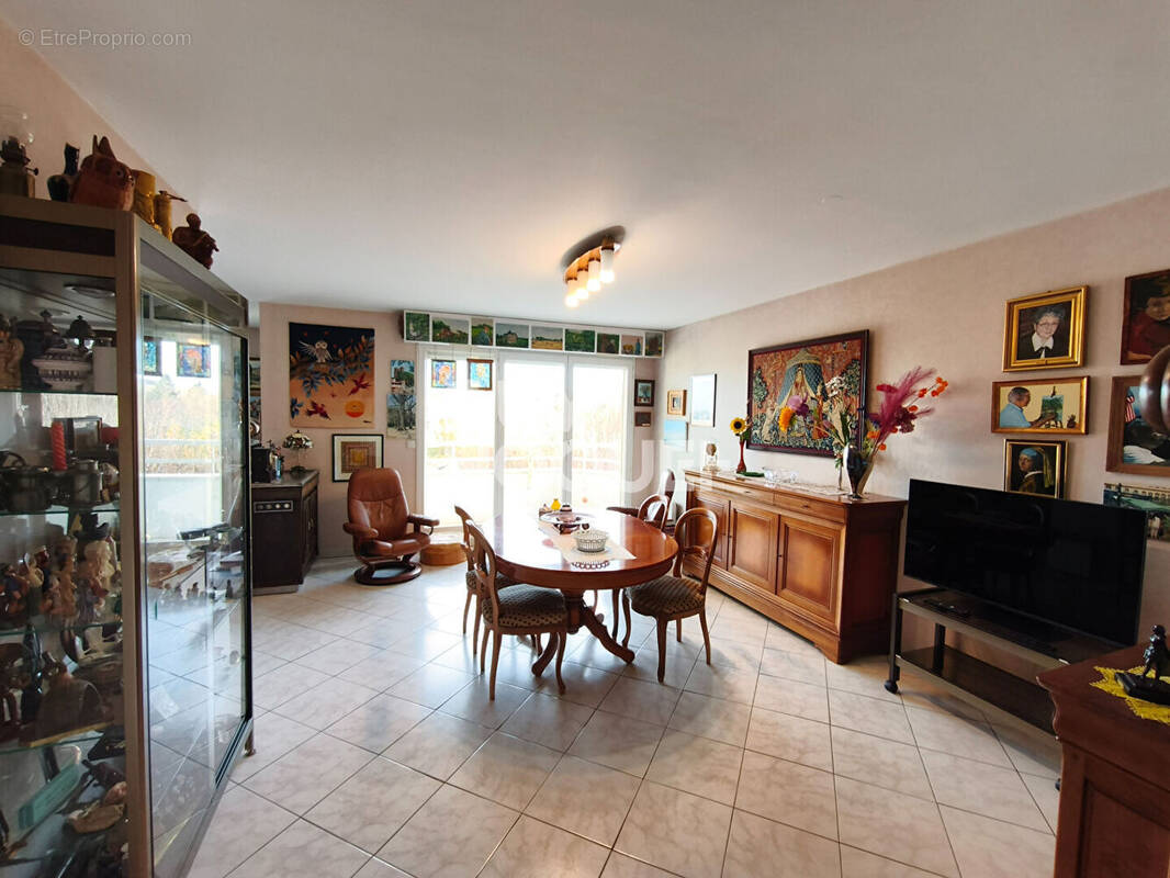 Appartement à ROSNY-SOUS-BOIS