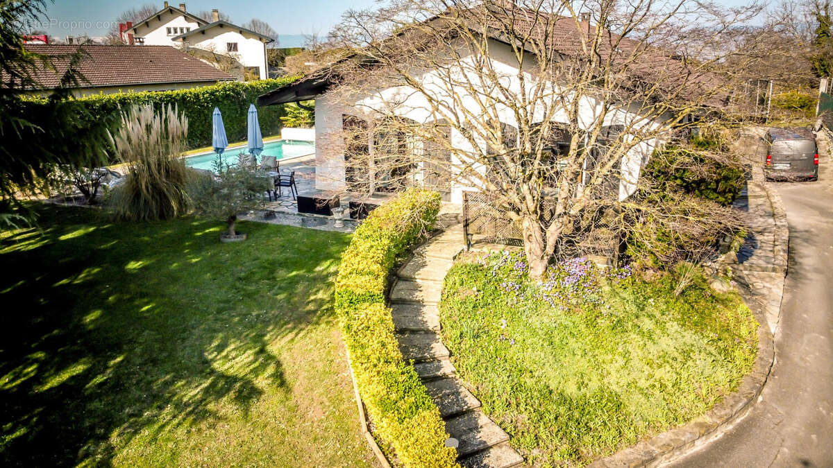 Maison 206 m² à Margencel  - photo 3
