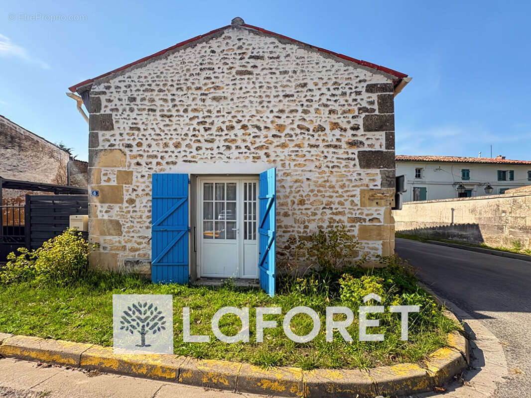 Maison à SAINT-GERMAIN-DU-SEUDRE