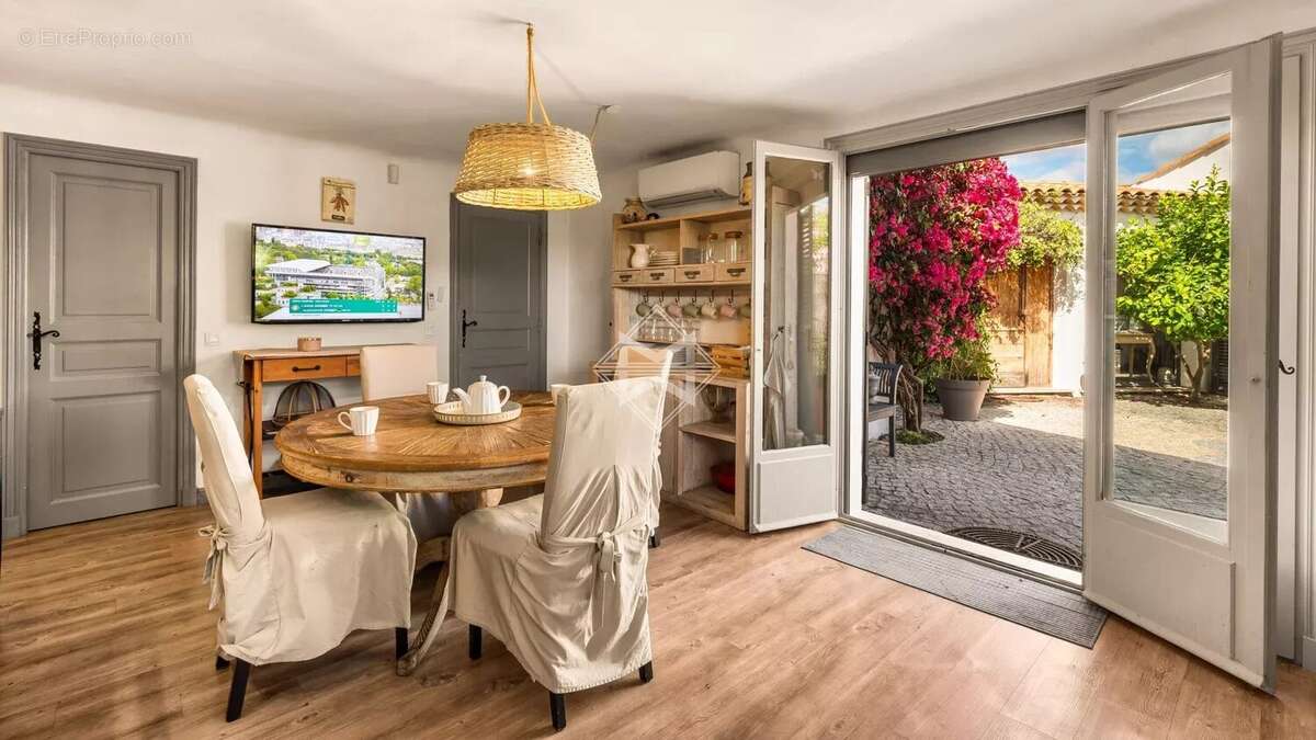 Maison à CAGNES-SUR-MER