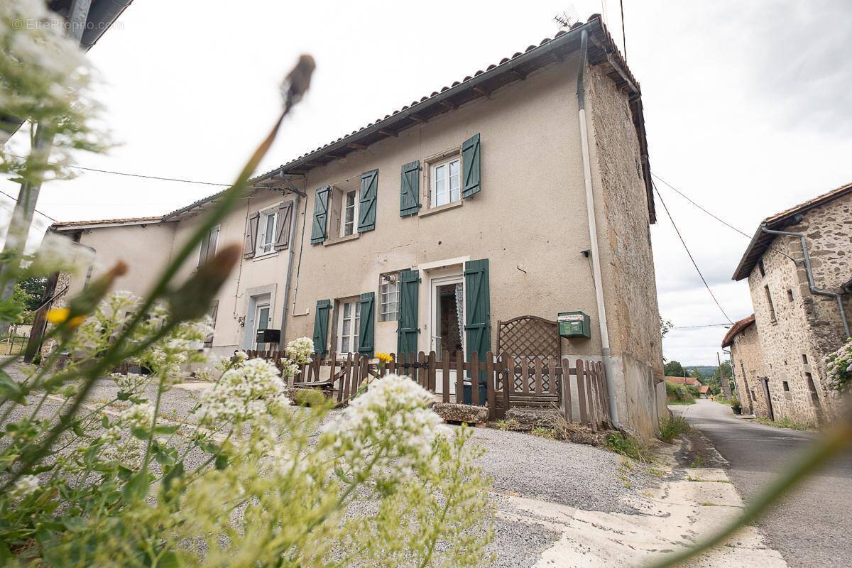 Maison à SAINT-VICTURNIEN