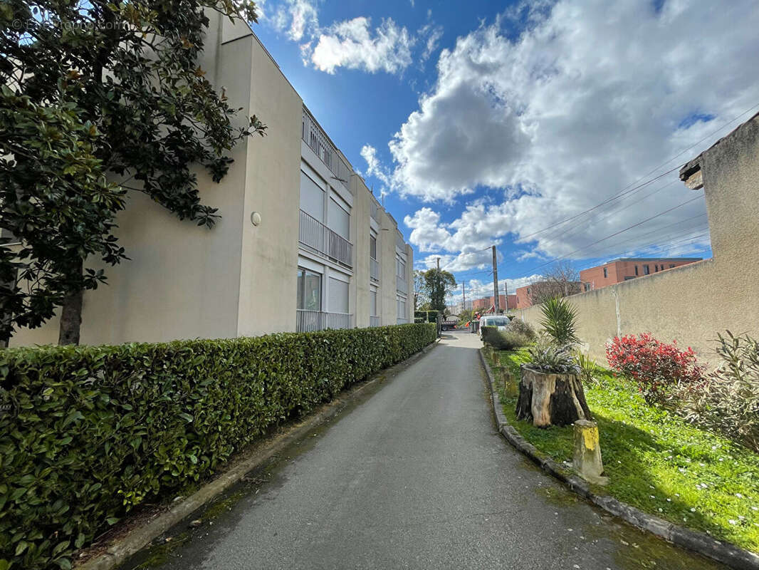 Exclusivité SAPHIR IMMOBILIER - Toulouse 31400 - Saint-Agne - Appartement 1 pièce à vendre à Toulouse - photo 6