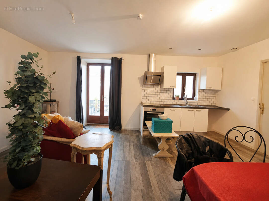 Appartement T2/T3 de 54 m2 avec terrasse de 20 m2   Idéal résidence principale ou investissement - photo 2