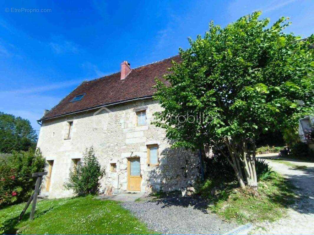 Maison à AZAY-SUR-INDRE