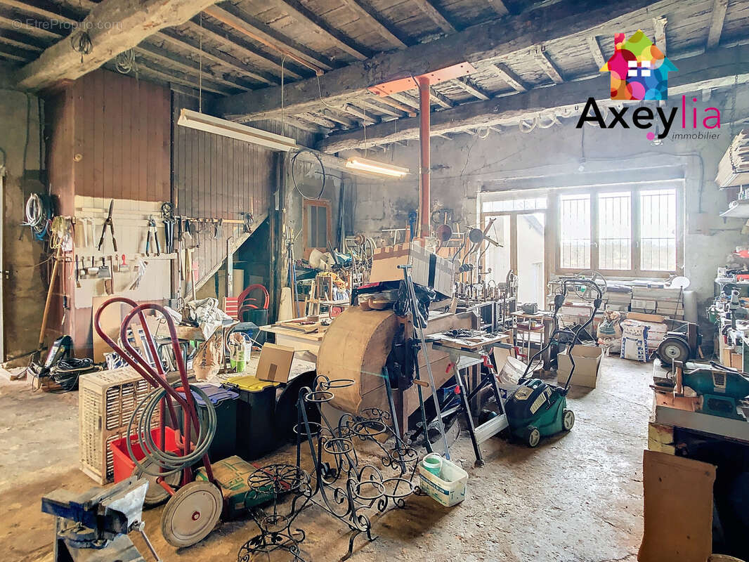 Maison à LA PACAUDIERE