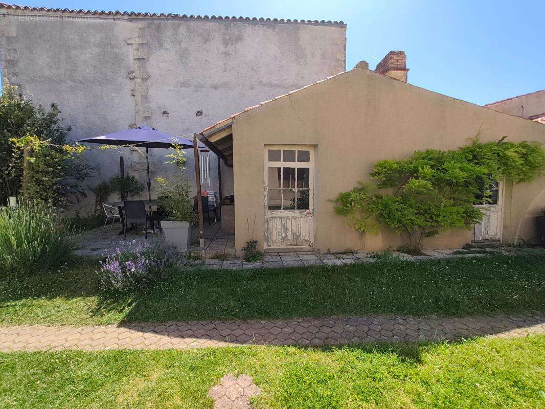 Maison à SAINT-GEORGES-DU-BOIS