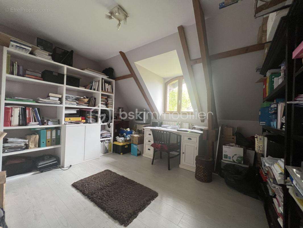 Maison à MAREUIL-LES-MEAUX