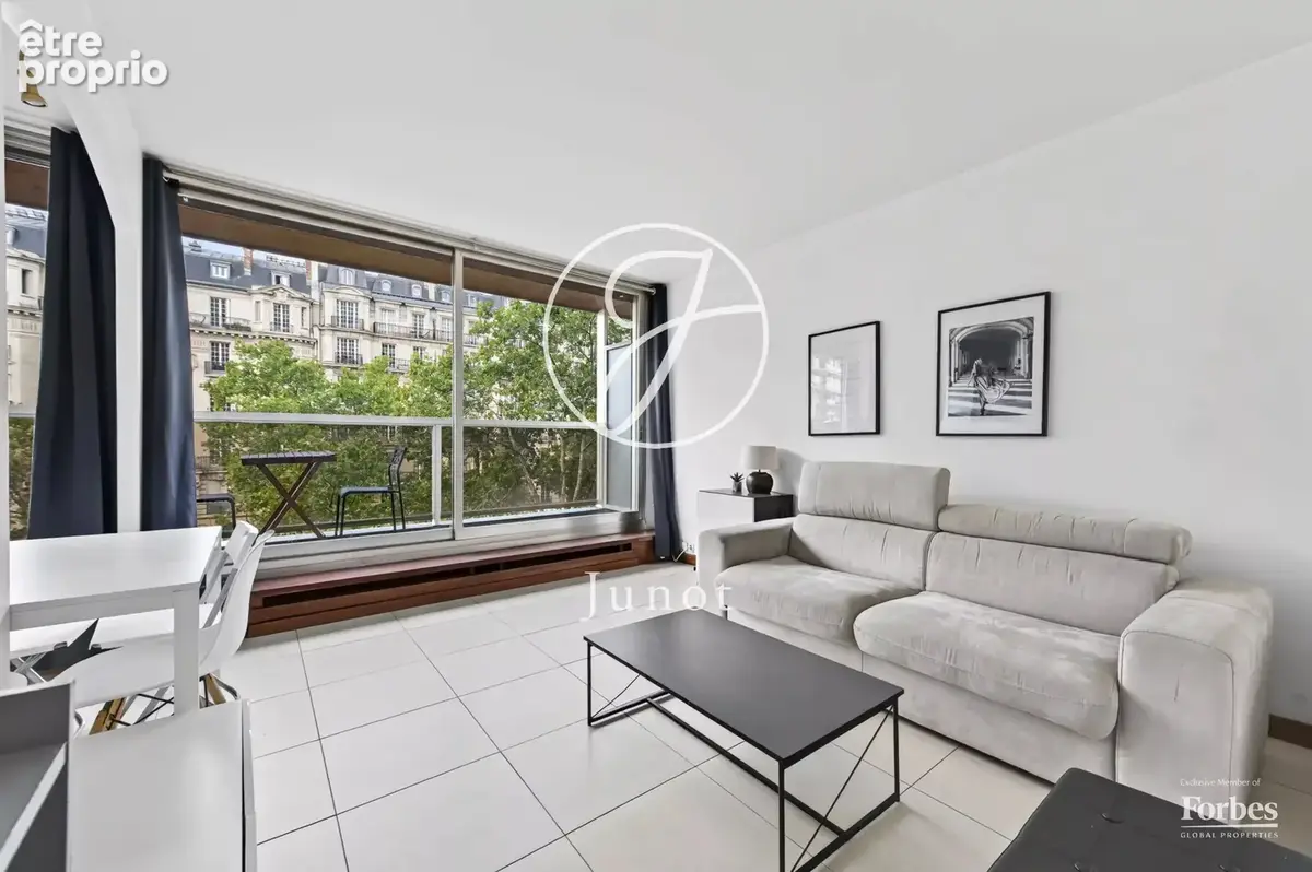 PARIS 16e - POMPE / FLANDRIN - Studio - 31,01m2 Carrez - Balcon 4,26m² - photo 3