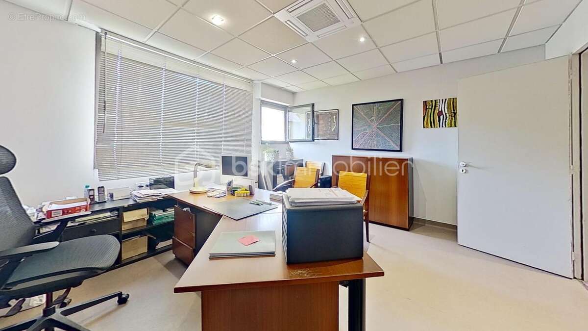 Bureau spacieux pour entrepreneurs, un investissement idéal au cœur de la ville - photo 6