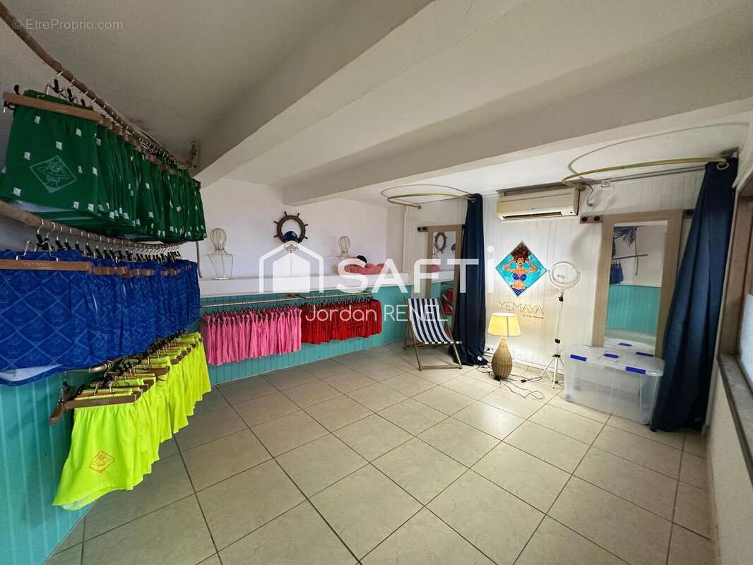 Photo 4 - Commerce à FORT-DE-FRANCE