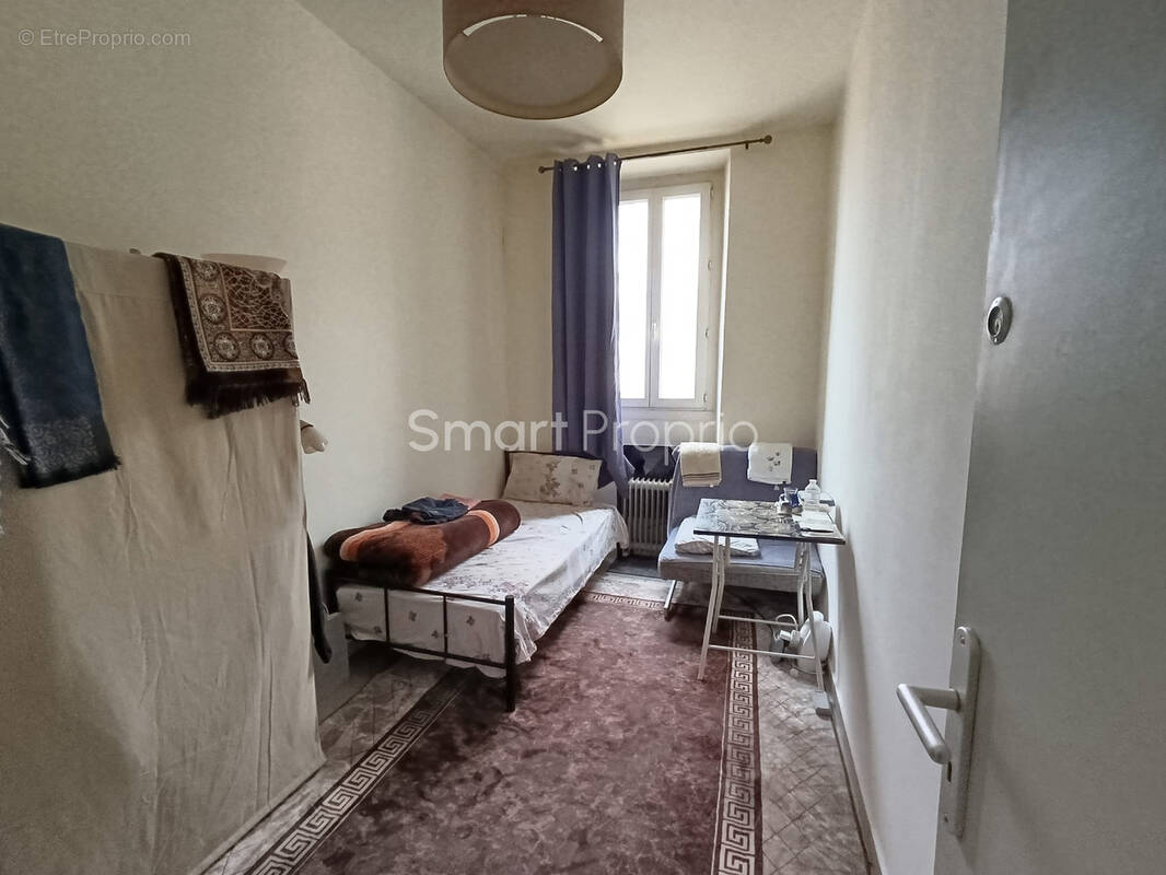 Appartement à MARSEILLE-2E