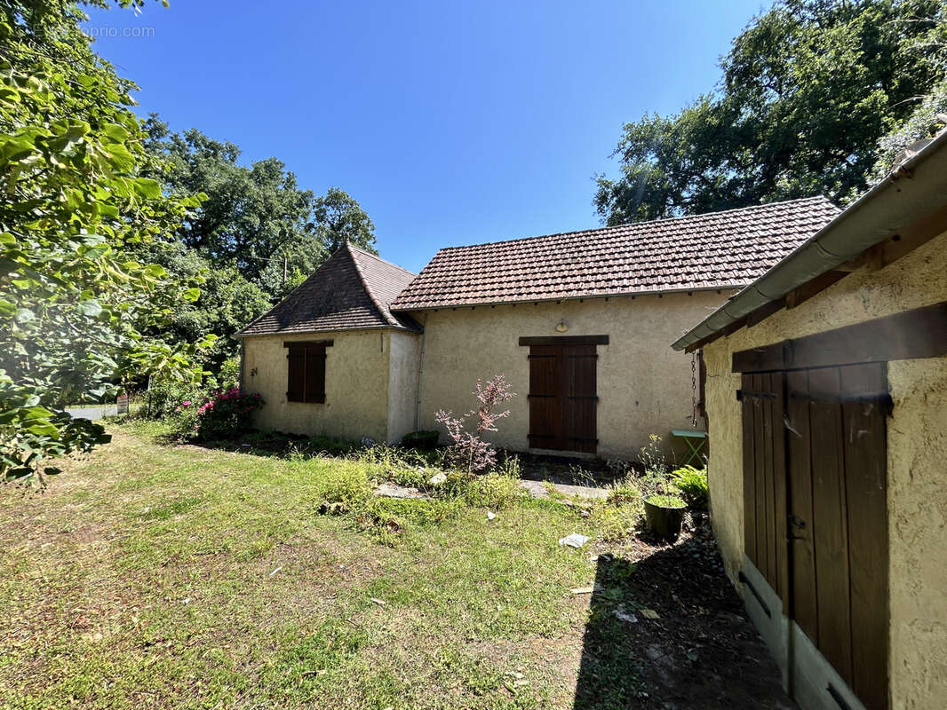 Maison à ROUFFIGNAC-SAINT-CERNIN-DE-REILHAC