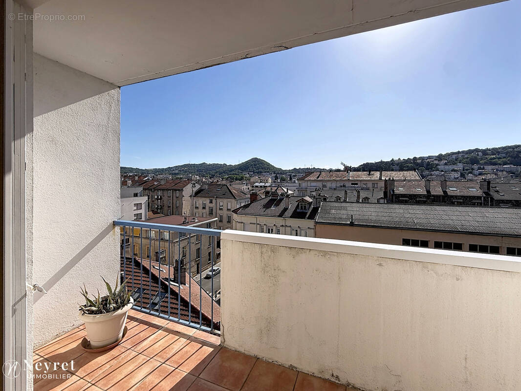 Appartement à SAINT-ETIENNE