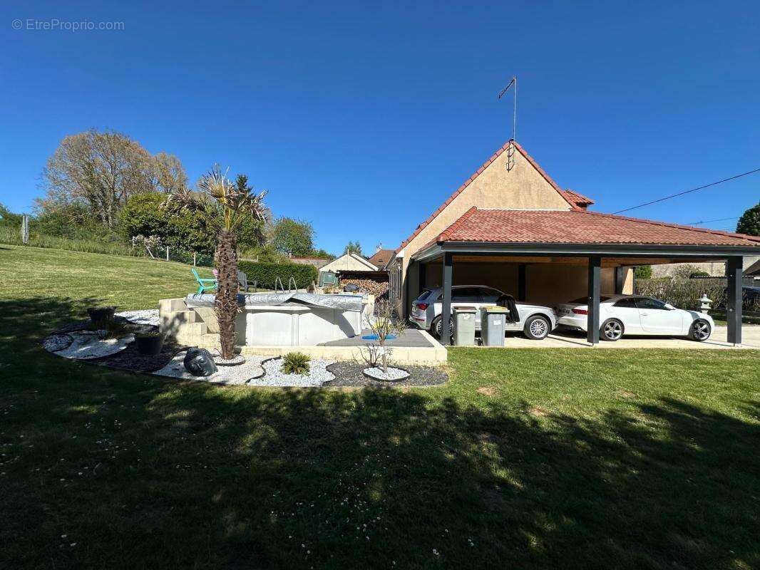 Maison à LIXY