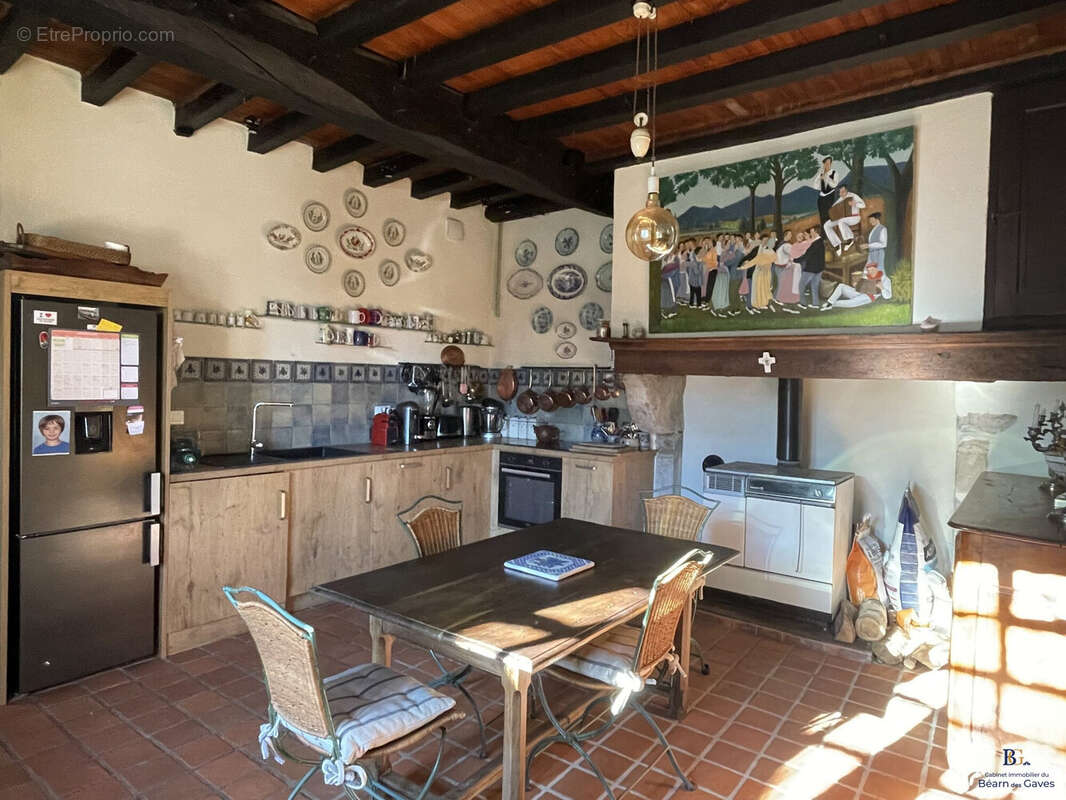 Maison à SAUVETERRE-DE-BEARN