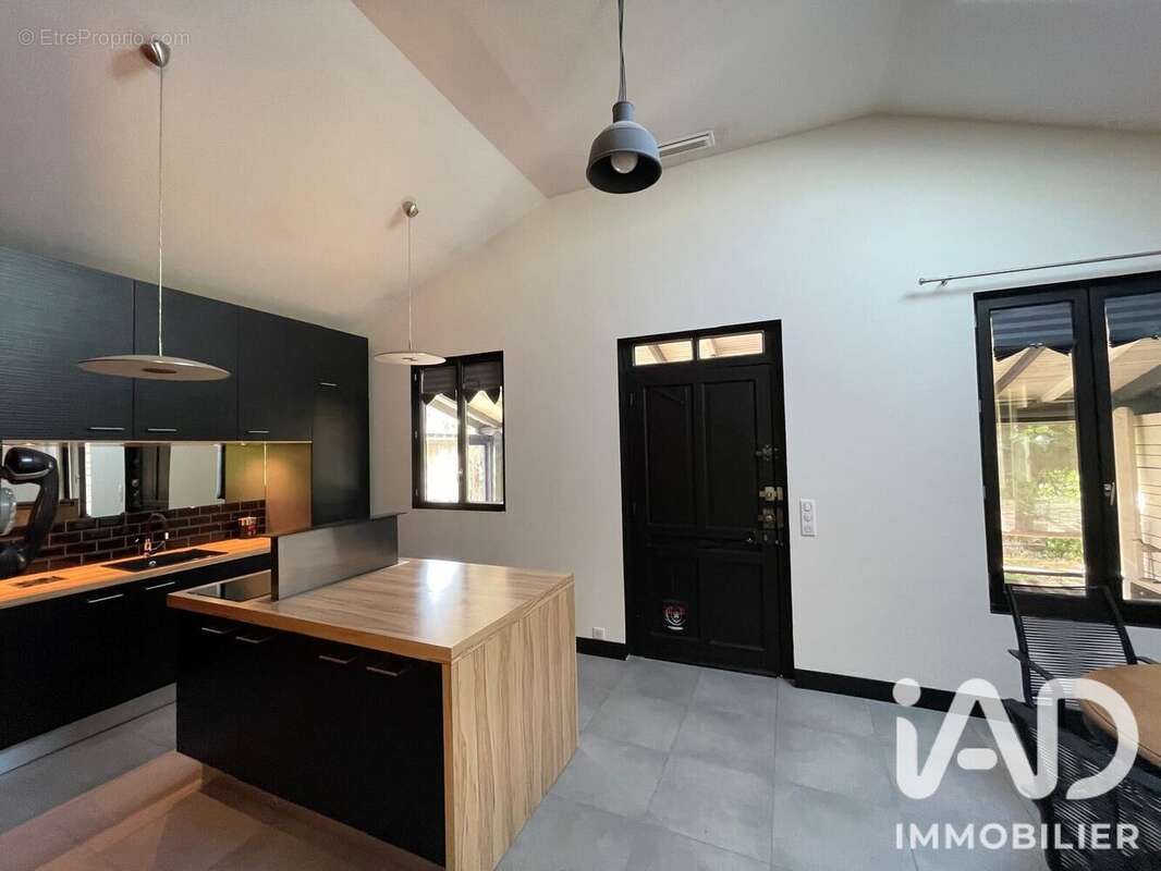 Maison 84 m² à Castelnau-Le-Lez  - photo 3