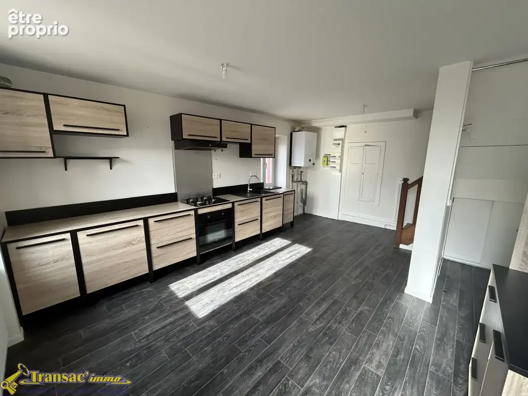 Photo Maison à Puy-Guillaume au prix de 81 375€