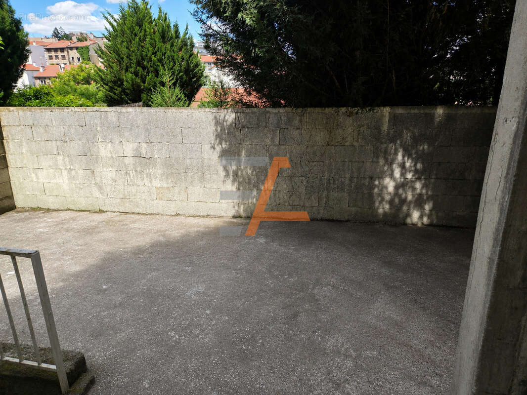 Appartement à SAINT-ETIENNE