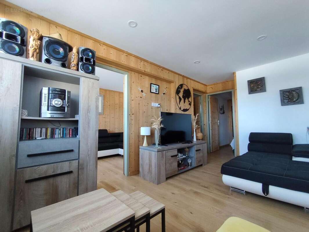 Appartement 79 m² à Egat  - photo 7