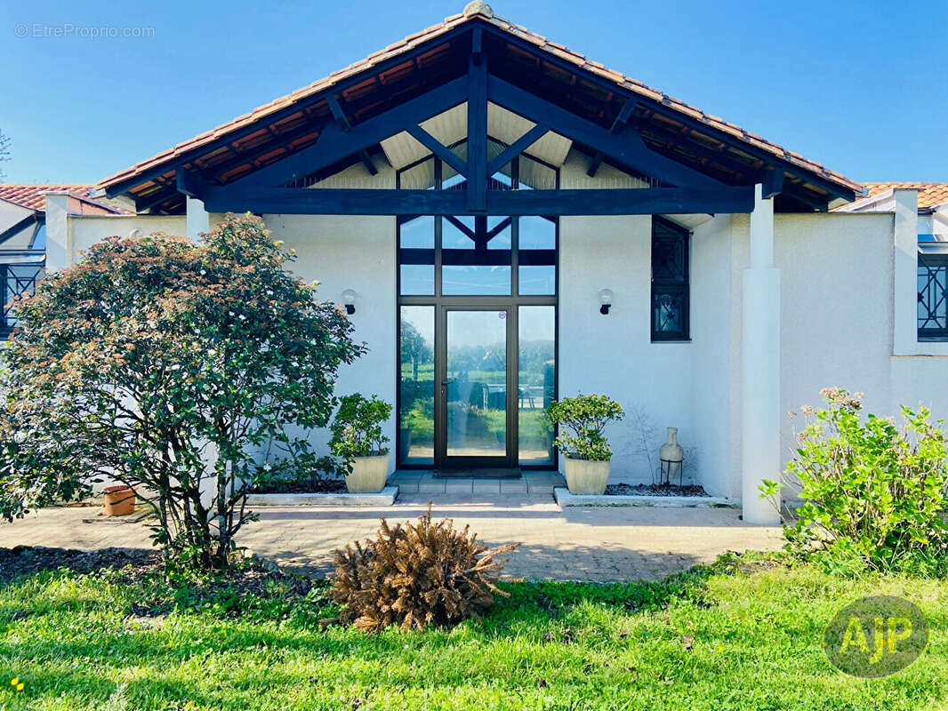 Maison à LESPARRE-MEDOC