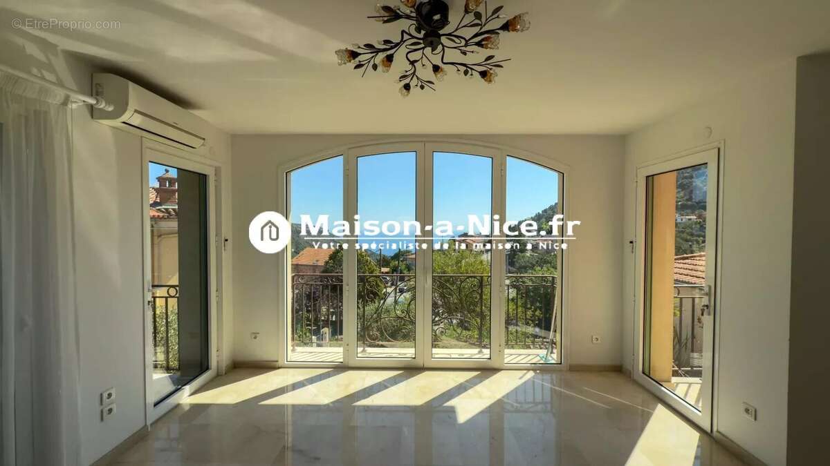 Maison à LA TURBIE