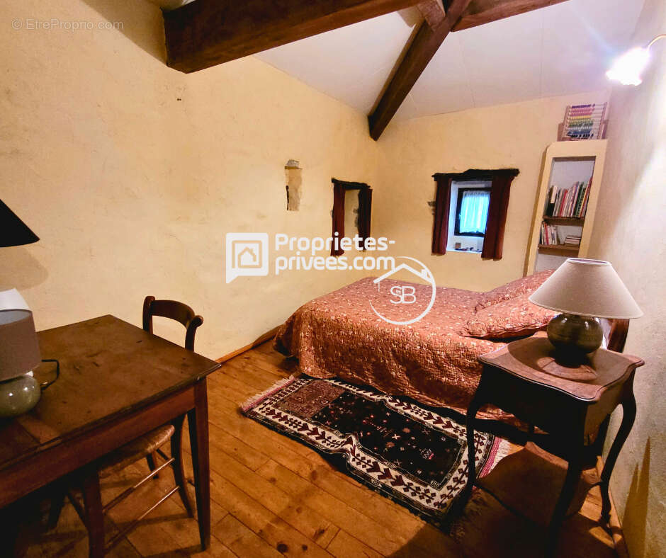 Maison à SAINT-ANDRE-DE-CRUZIERES