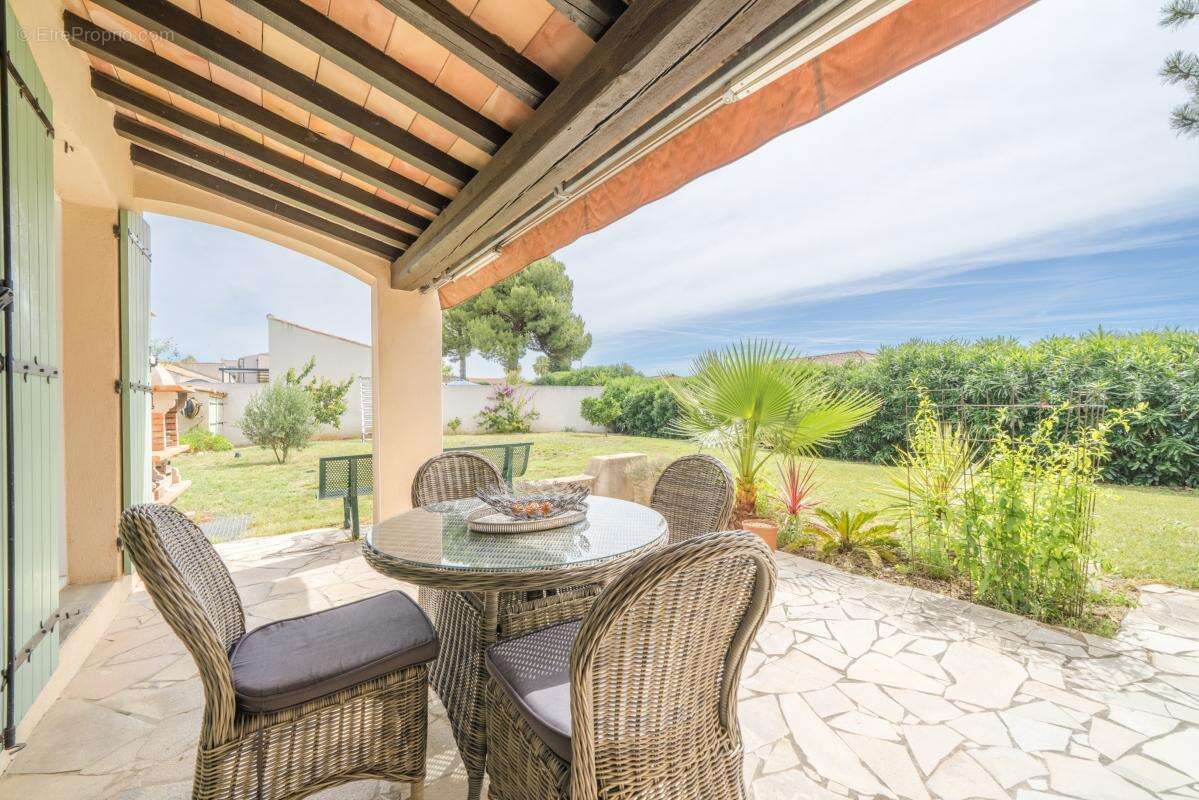Maison 175 m² à Candillargues  - photo 3