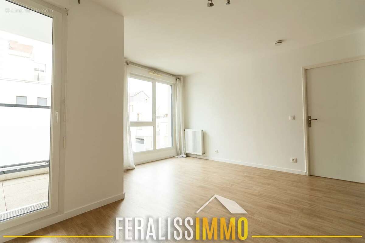 Appartement à JOUY-LE-MOUTIER