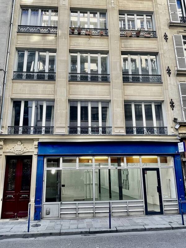 Commerce à PARIS-3E