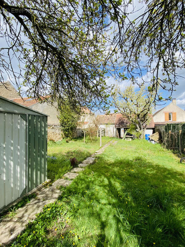 Maison à MONTEREAU-FAULT-YONNE