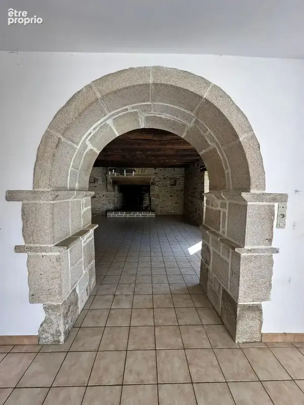 Maison 234 m² à Saint-Juvat  - photo 6