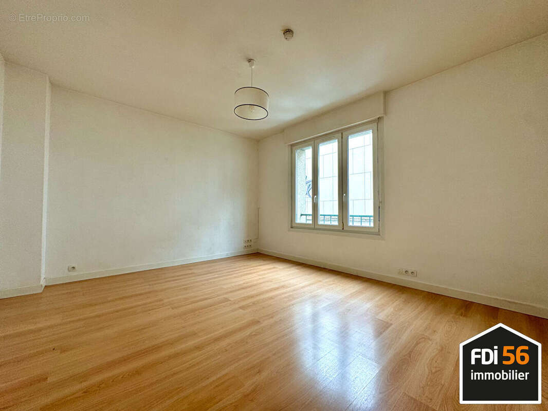 A vendre - centre ville commercants - appartement  t3 - stationnement - exclusivité - photo 2