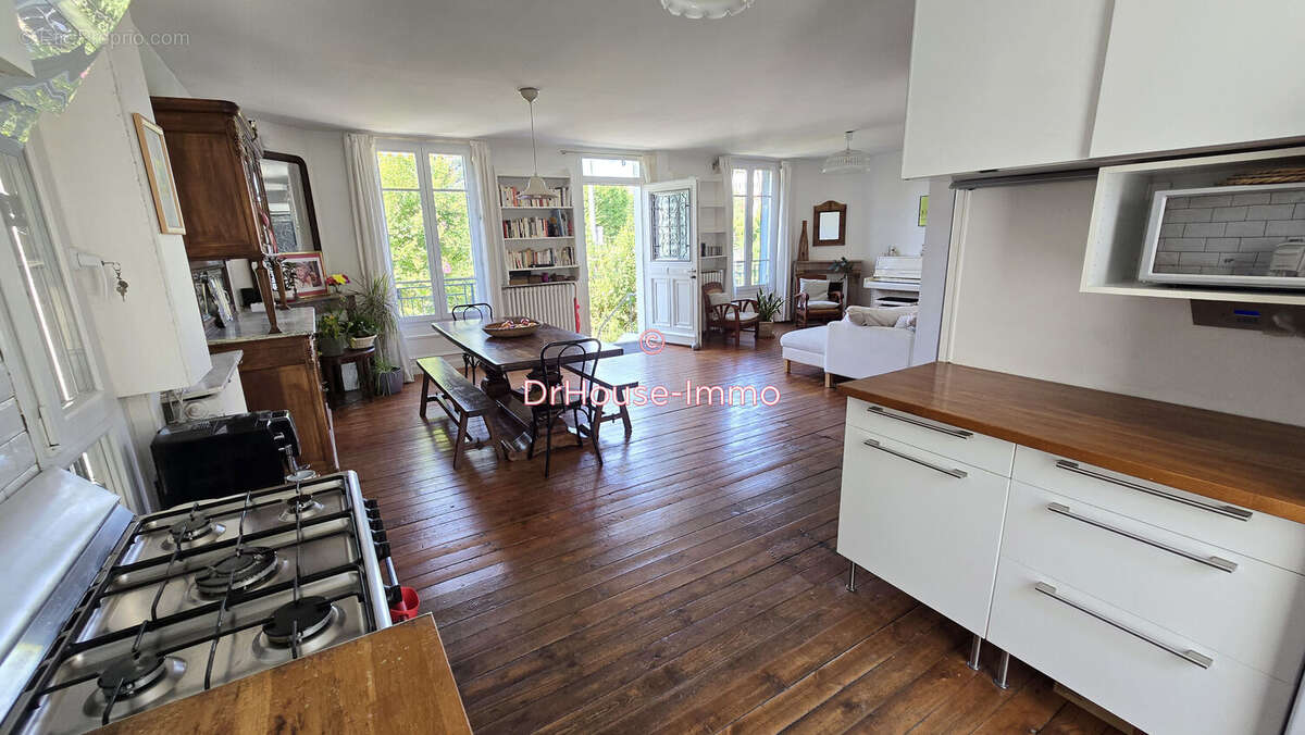 Maison 147 m² à Creteil  - photo 25