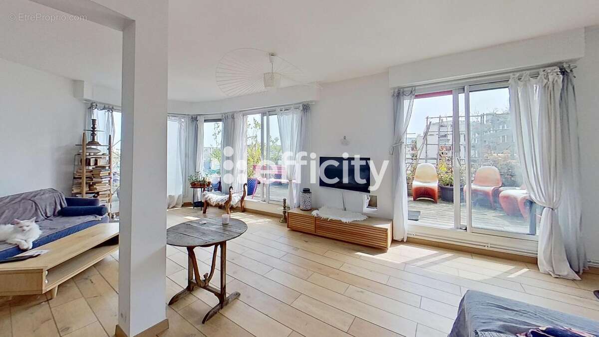 Appartement à PARIS-7E