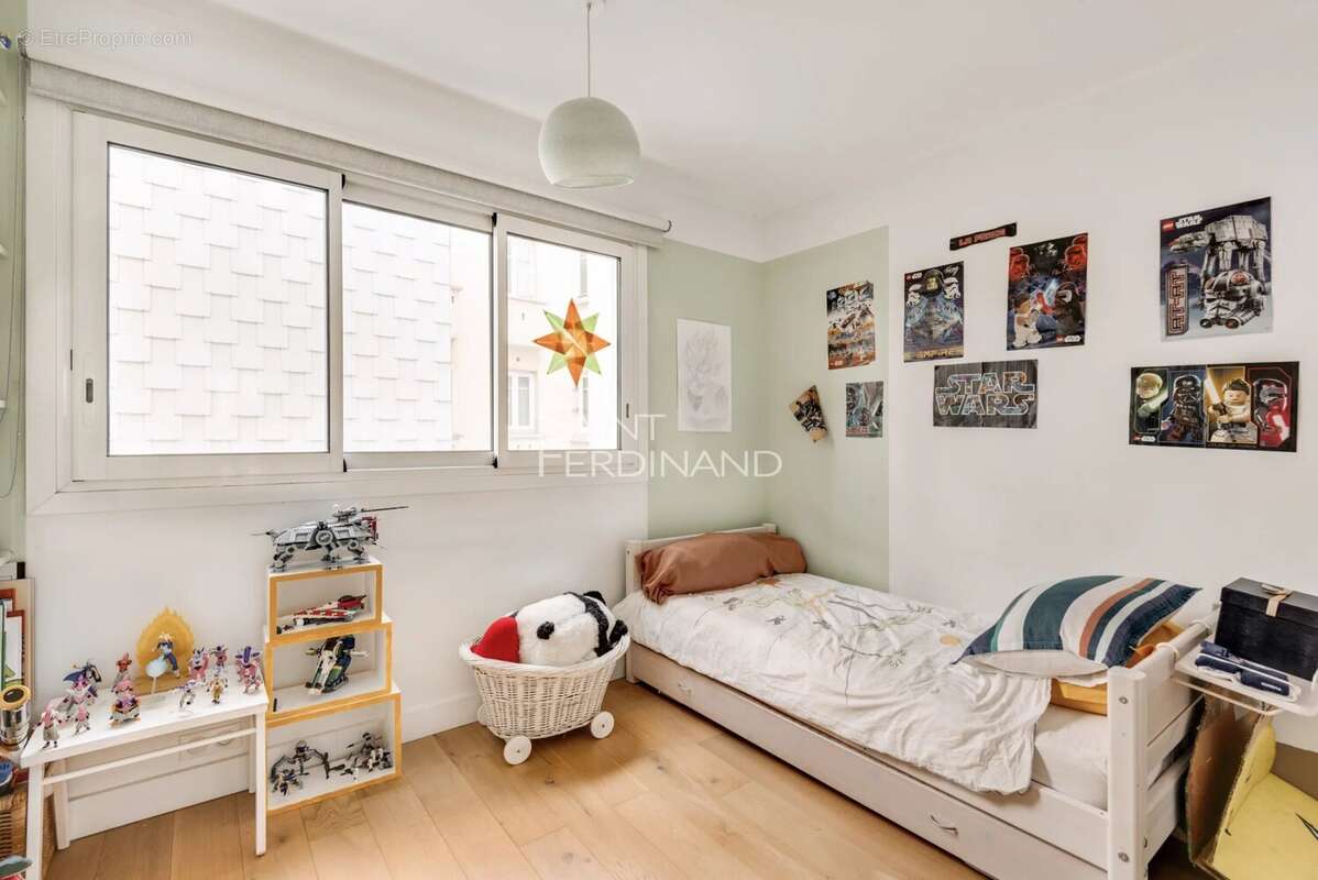 Appartement à PARIS-15E