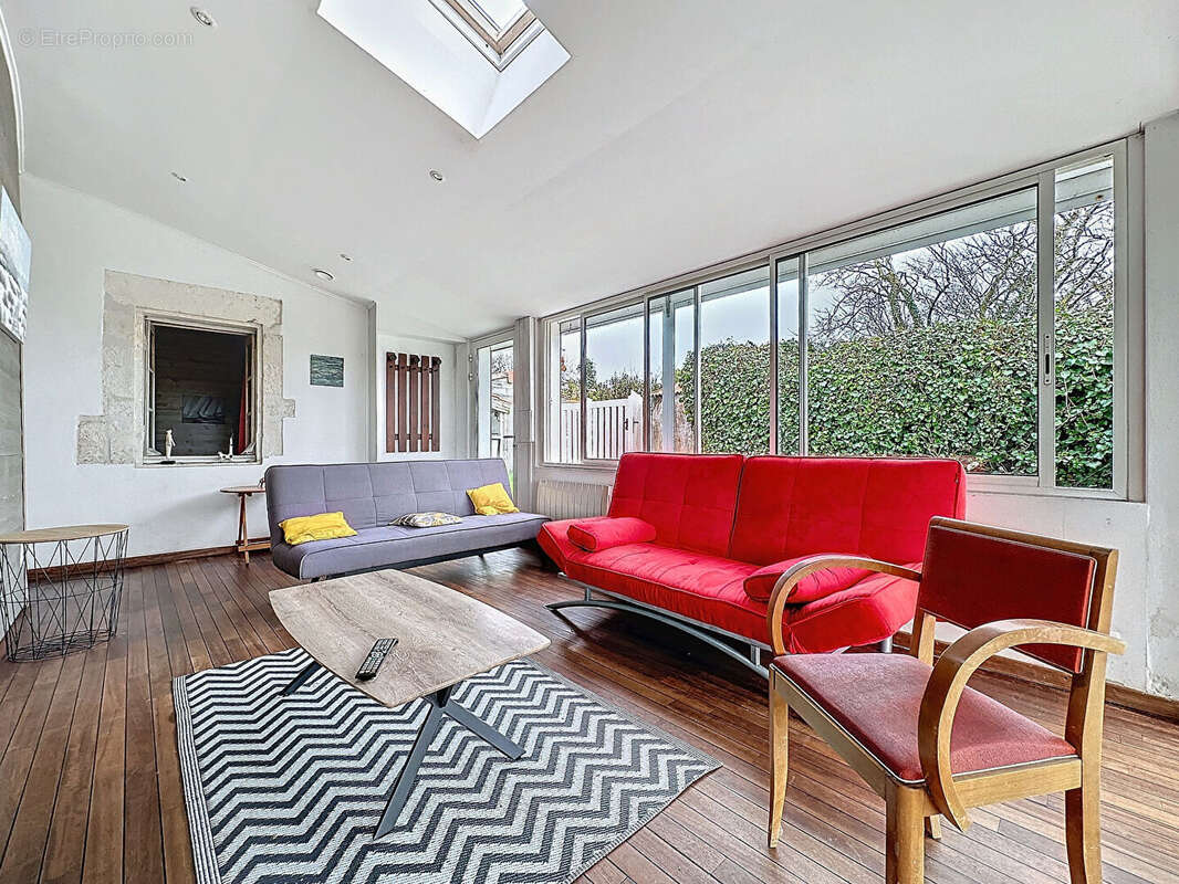 Maison à PORT-DES-BARQUES