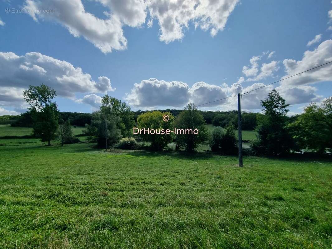 Maison à SAINT-MARTIN-DE-VILLEREAL