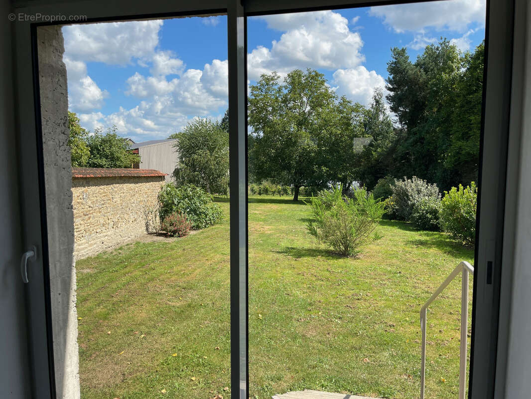 Maison à SAINT-MARCEL-EN-MARCILLAT
