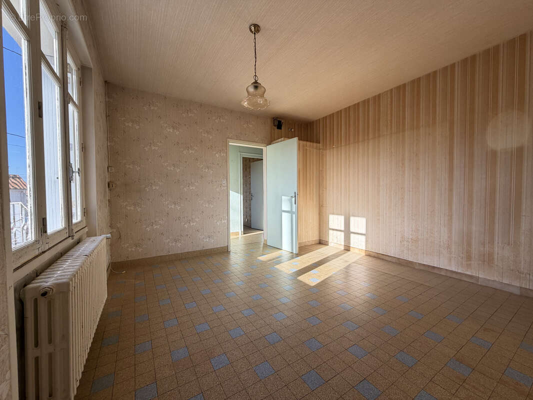 Maison à AIZENAY