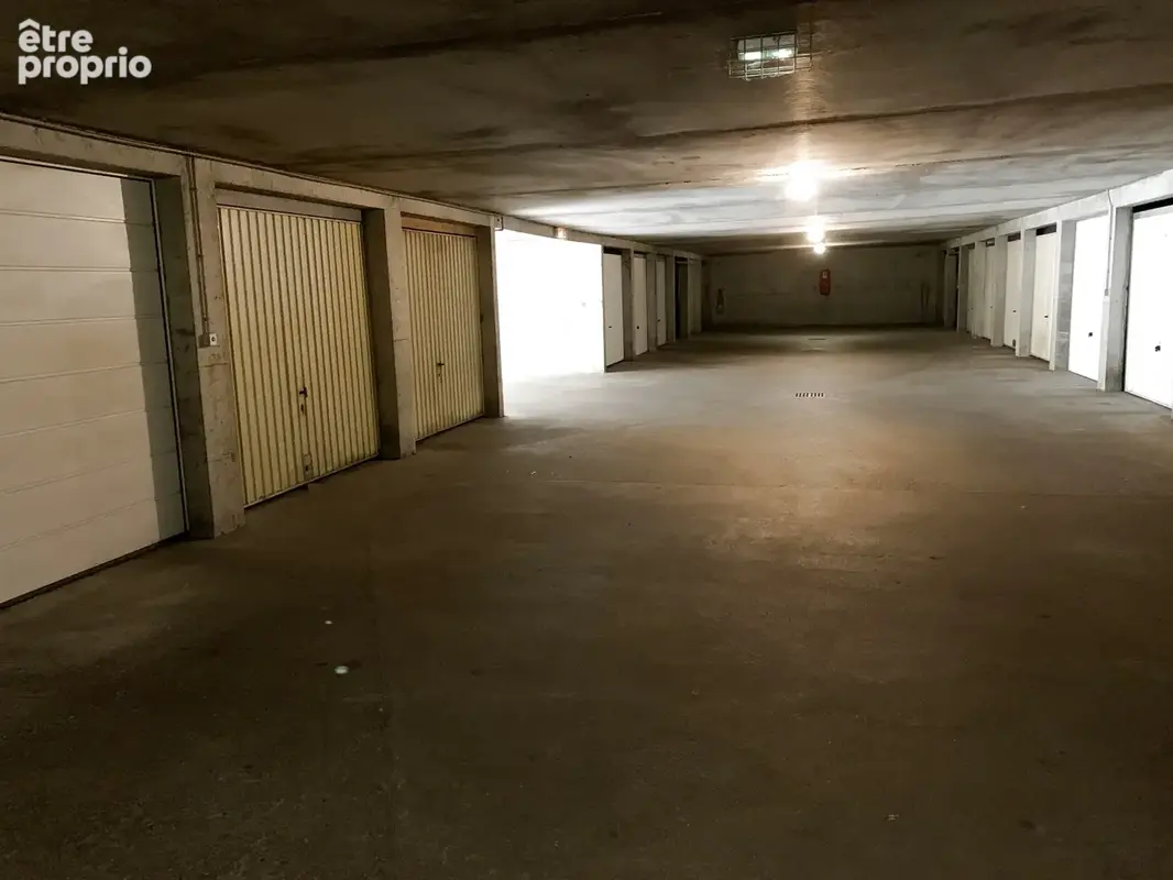 COGNIN Centre, GARAGE dans copropriété sécurisée - photo 2