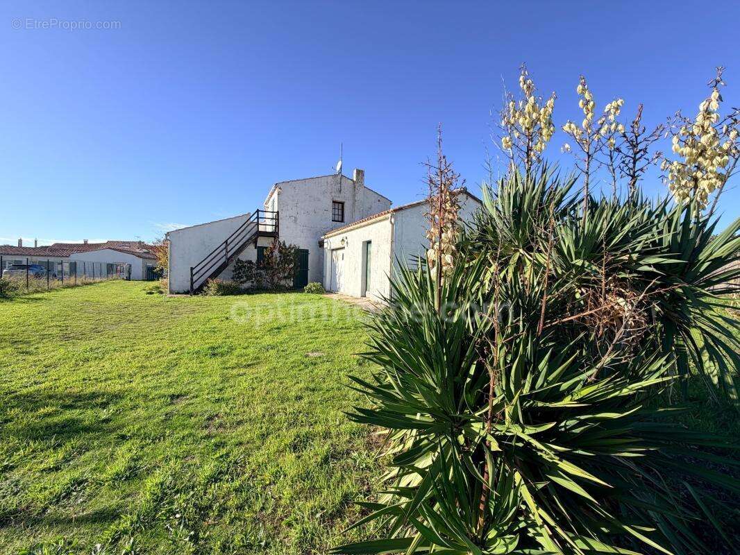 Propriété de 1300 m² – Potentiel de Division – Cœur de Village- rare -opportunité - photo 13